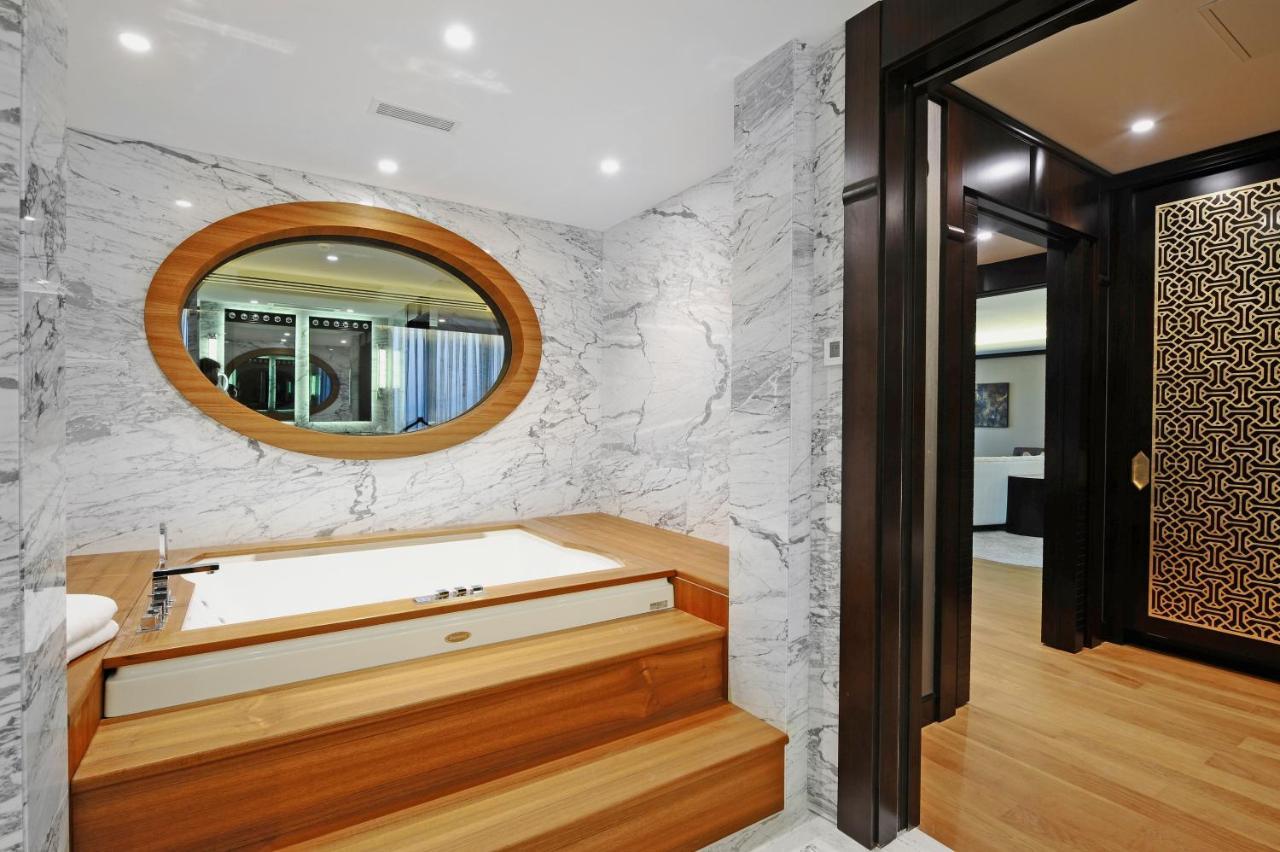Crowne Plaza Bursa Convention Center & Thermal Spa By Ihg Eksteriør bilde Bathroom