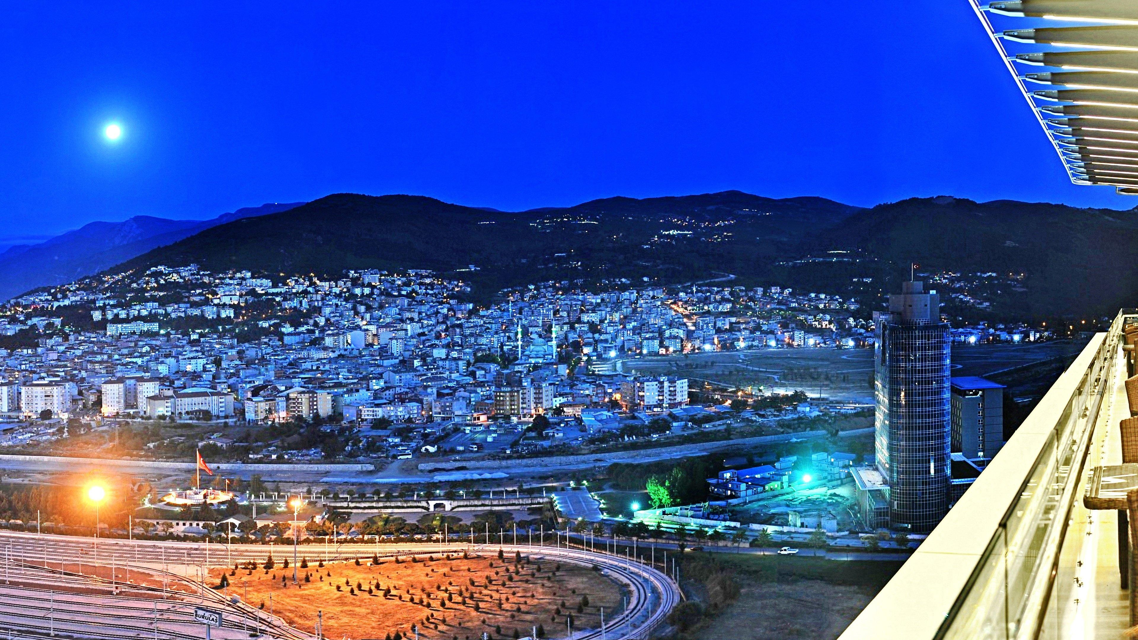 Crowne Plaza Bursa Convention Center & Thermal Spa By Ihg Eksteriør bilde View of Athens