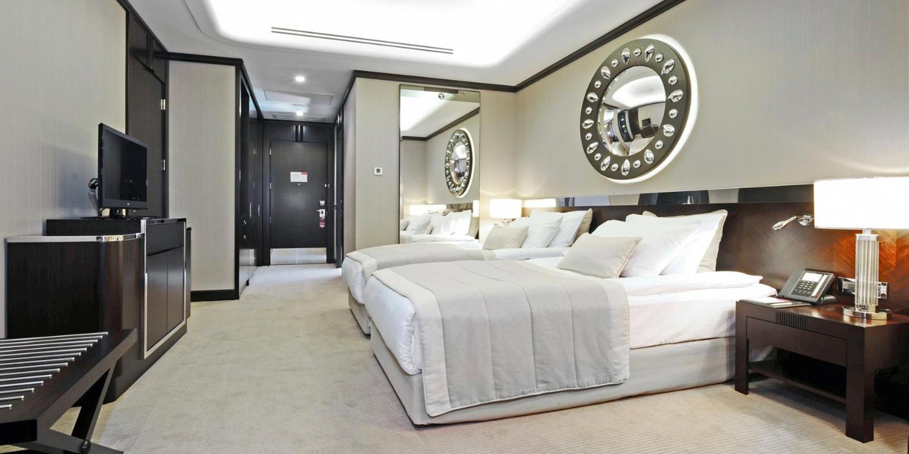 Crowne Plaza Bursa Convention Center & Thermal Spa By Ihg Eksteriør bilde A room at the hotel