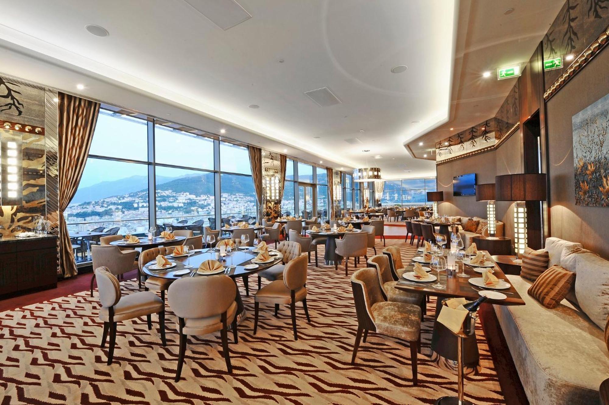 Crowne Plaza Bursa Convention Center & Thermal Spa By Ihg Eksteriør bilde The 360 Restaurant